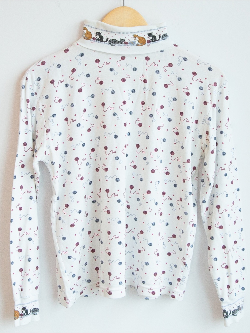 Vintage 90s Eagle’s Eye Cat Yarn Print Turtleneck L XL
